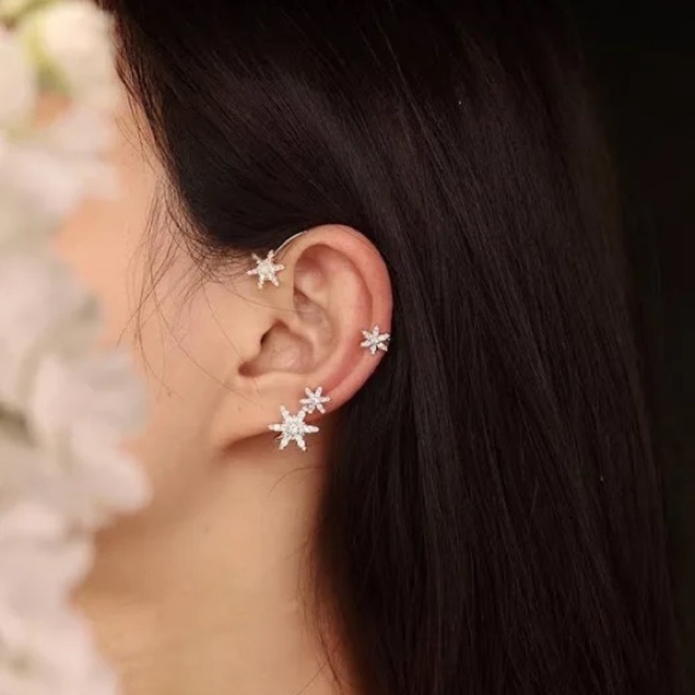 Silver Starburst ear cuff